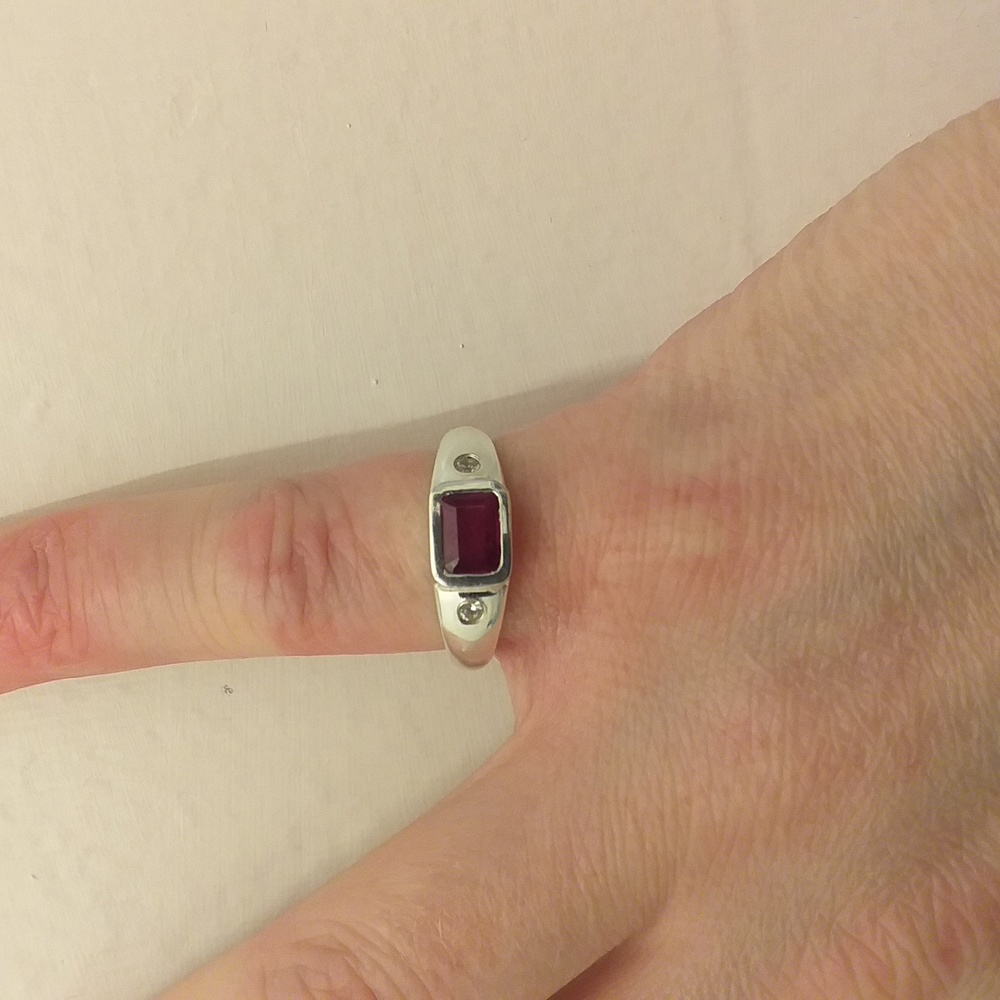 Cabo Delgado New  ruby ring with diamonds 1.5CT - Picture 5 of 6